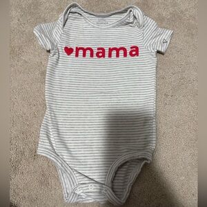 Little Planet Organics by Carter’s Size 12months Heart Mama Onesie